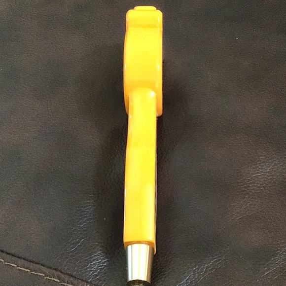 🍻 Tall Newcastle Brown Ale Tap Handle - Picture 3 of 5